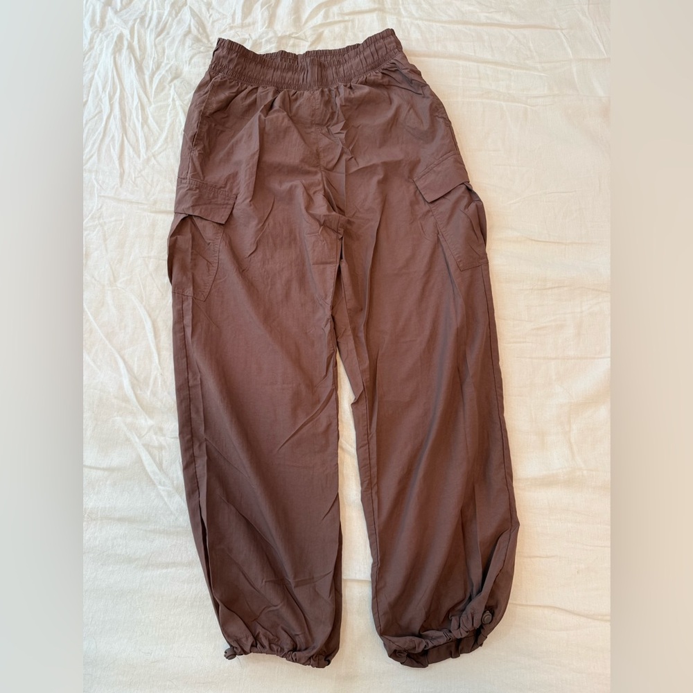 All in Motion Brown Cargo Pants Relaxed Fit